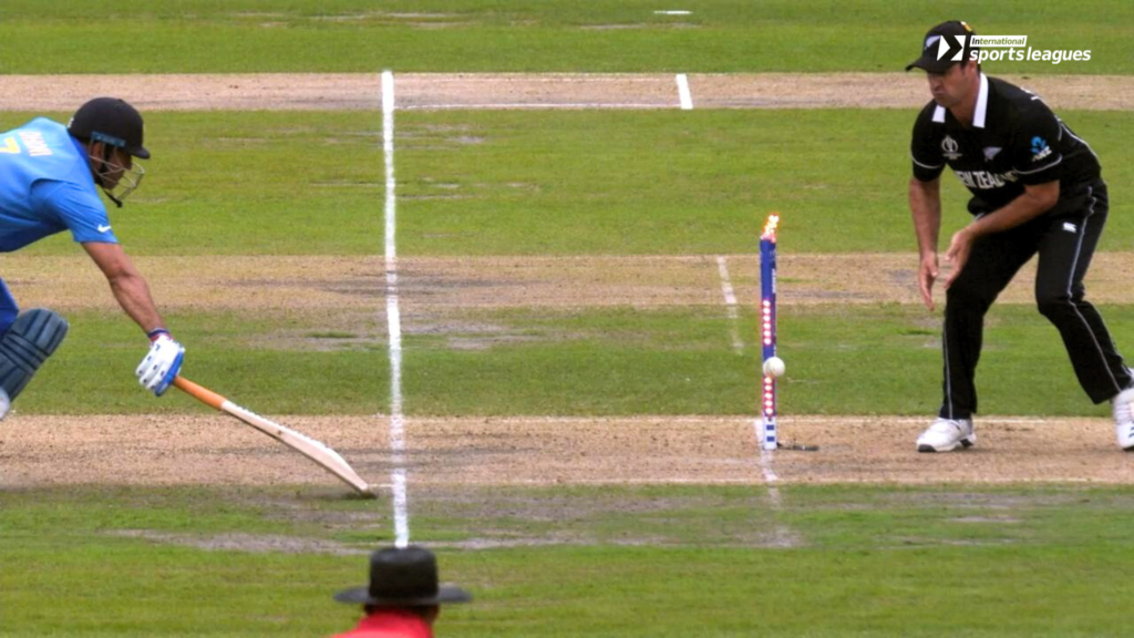Cricket World Cup semi-final India accused of changing the pitch before the match (3)
